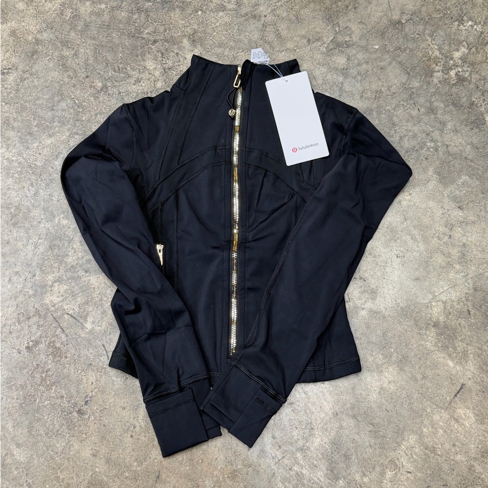 Lululemon Cropped Nulu Jacket and Shorts Set - Picture 2 of 2